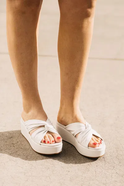 J/slides Quinn Sandal In White
