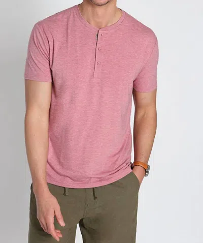 JACHS NEW YORK STRETCH POLY VISCOSE SHORT SLEEVE HENLEY TEE IN LIGHT RED