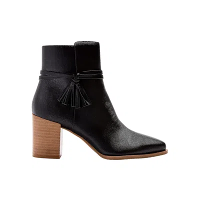 Jack Rogers Timber Tassel Boot Black Leather Almond Toe Bootie Hawk665