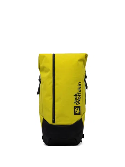 Jack Wolfskin Logo-print Backpack In Yellow