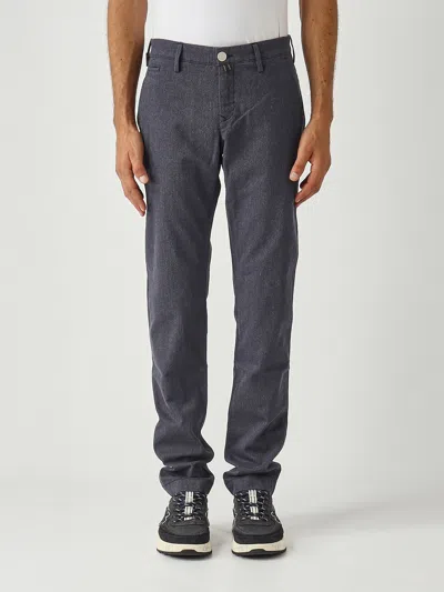 Jacob Cohen Bobby Slim-fit Tessuto Chevron Di Cotone Stretch Tinto In Capo Trousers In Gray