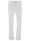 Jacob Cohen 'bobby' Slim White Pants With Logo Patch In Cotton Man In Non Definito
