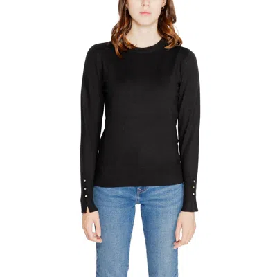 Jacqueline De Yong Viscose Tops & Women's T-shirt In Black