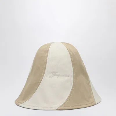 Jacquemus And White Canvas Bob Hat In Neutral