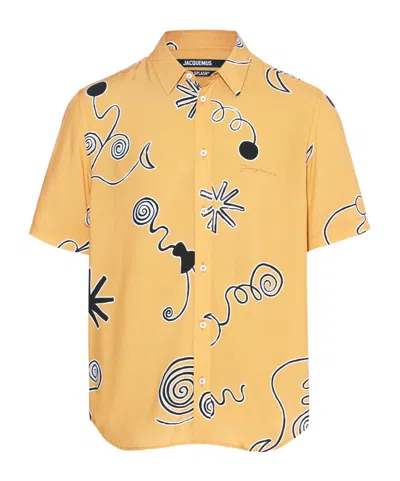 JACQUEMUS JACQUEMUS ARTY SPIRAL PRINT SHORT-SLEEVE SHIRT