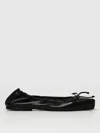 Jacquemus Flats In Black