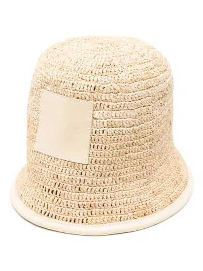 Jacquemus Le Bob Soli Bucket Hat In Ivory
