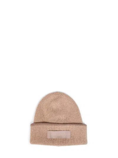 Jacquemus Beige Ribbed Knit The Gros Grain Beanie In Neutral
