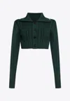 Jacquemus Bela Knitted Cropped Cardigan In Green