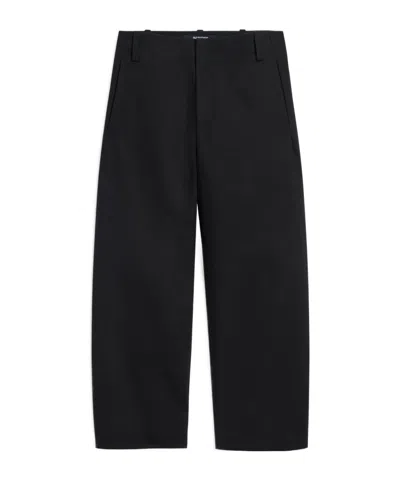 Jacquemus Belt-loop Casual Pants In Black