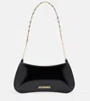 Jacquemus Ex 24hbaw00404ac18a01 Le Petit Bisou Chaine Shoulder Bags Black In Black
