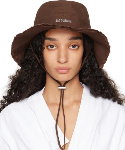 JACQUEMUS BROWN LES CLASSIQUES 'LE BOB ARTICHAUT' BUCKET HAT