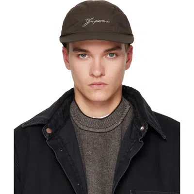 Jacquemus Brown 'the Baluchon Baseball' Cap In 880 Dark Brown