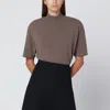 Jacquemus Ribbed Slim-fit Mock-neck Short-sleeve Wool-cashmere Jersey In Brown