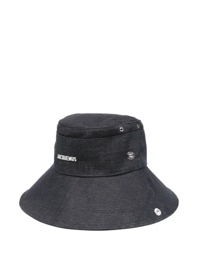 JACQUEMUS BUCKET HAT WITH LOGO