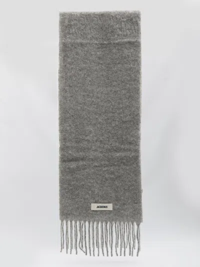 Jacquemus Carro Scarf In Gray