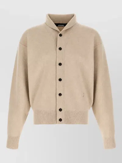 Jacquemus Cashmere Merino Wool Ribbed Shawl Collar Cardigan In Neutral