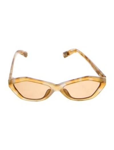Pre-owned Jacquemus Cat-eye Tinted Sunglasses In Yellow