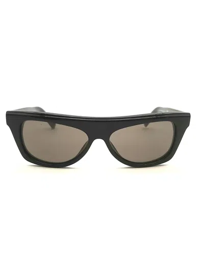 Jacquemus Chic Mini Sunglasses With 145mm Temples In Burgundy