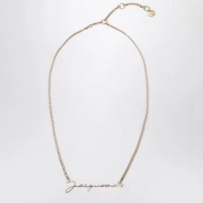 Jacquemus Collar Dorado Con Logo In Gold