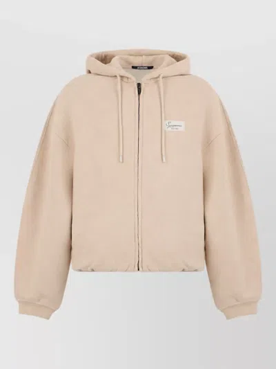 Jacquemus Cropped Cotton Zip Up Hooded Jacket In Neutral