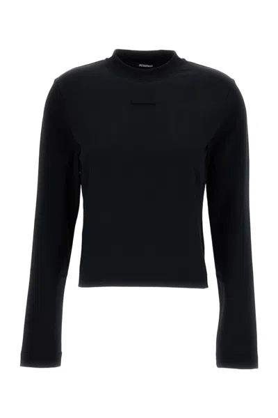 JACQUEMUS CROPPED LONG-SLEEVED T-SHIRT WITH GROSGRAIN LOGO DETAIL