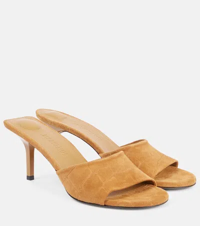 JACQUEMUS CUBISTO 70 CROC-EFFECT SUEDE MULES