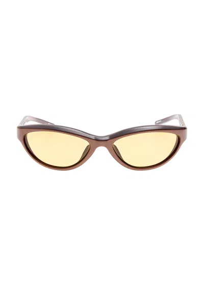 Jacquemus Les Lunettes Curvo Sunglasses In Brown