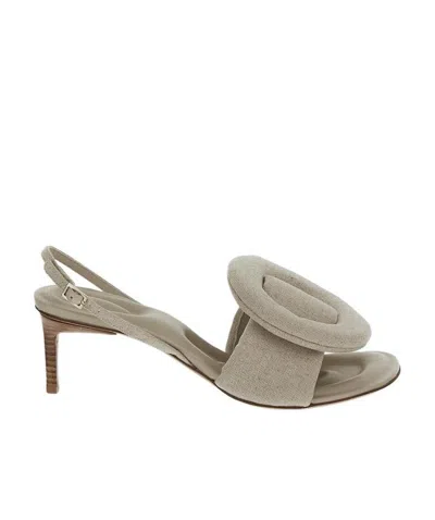 Jacquemus Cuscinu Slingback Sandals In Neutral