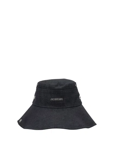 JACQUEMUS JACQUEMUS "DE NÎMES" BUCKET HAT