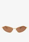 Jacquemus Engraved Logo Cat-eye Sunglasses In Brown
