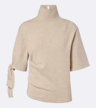 Jacquemus Fiocco Wool And Cashmere Turtleneck Sweater In Brown