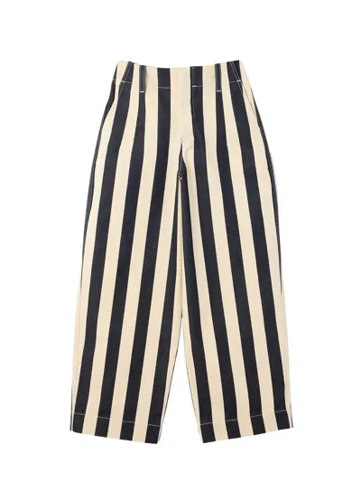 Jacquemus Fitted Mid-rise Striped Jeans With Contrast Stitching In Blue