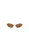 Jacquemus Engraved Logo Cat-eye Sunglasses In Golden