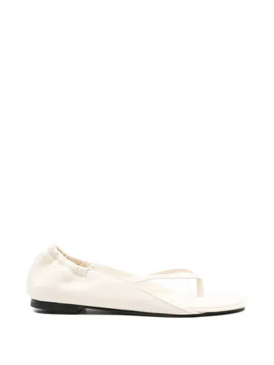 Jacquemus Gathered Flat Sandals In White