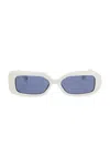 Jacquemus X Linda Farrow Les Lunettes Spiaggia Sunglasses In White Blue