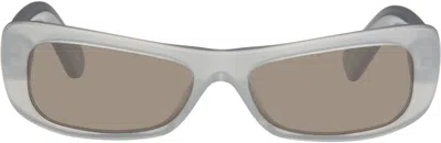 Jacquemus The Capri Sunglasses In Gris