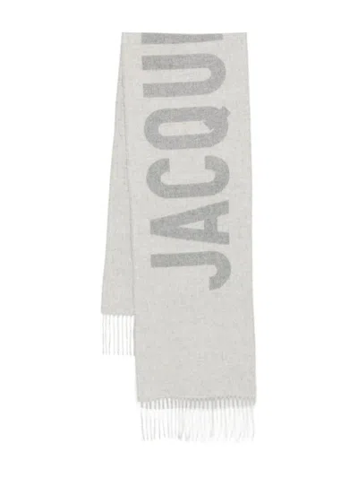 Jacquemus Fringe Logo Scarf In Gray