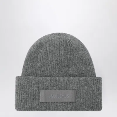 Jacquemus Grey Ribbed Wool-blend Beanie Women In Gray