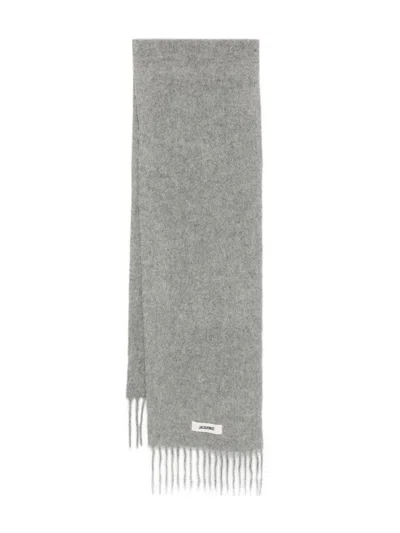 JACQUEMUS Grey scarf with fringes and logo JACQUEMUS