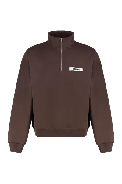 Jacquemus Gros Grain Logo Detail Cotton Sweatshirt In Brown
