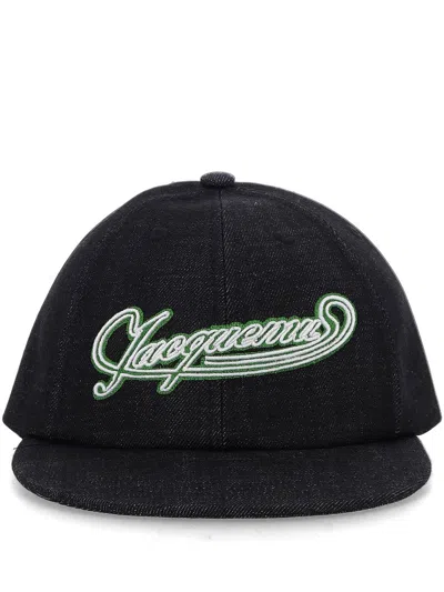 Jacquemus La Casquette Logo Embroidered Baseball Cap In Black