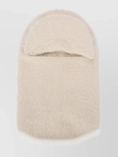 Jacquemus Textured Fuzzy Ribbed Knit Beanie In Cream