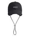 Jacquemus Artichoke Cap With Chin Strap And Ear Flaps In Black