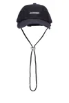 Jacquemus Artichoke Cap With Adjustable Chin Strap In Black