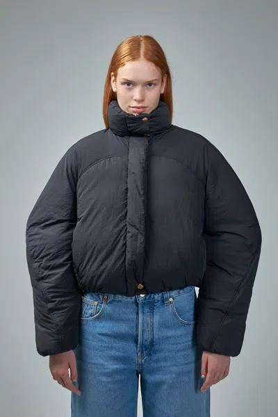 JACQUEMUS LA DOUDOUNE COURTE CARACO