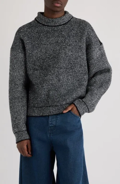 Jacquemus La Maille Curvo Oversize Mock Neck Sweater In Gray