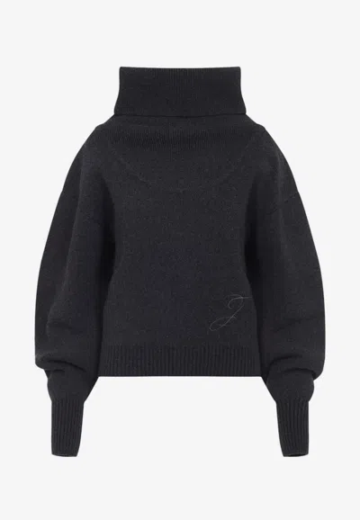 JACQUEMUS LA MAILLE PALLONE PULLOVER SWEATER
