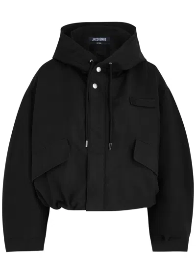 Jacquemus Chic Cropped Parka Coat With Unique Design And High-quality Organic Cotton Blend In Black