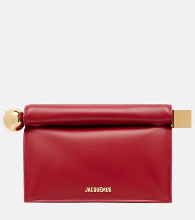 Jacquemus La Pochette Rond Carré Small Leather Clutch In Burgundy